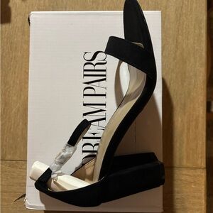 Dream Pairs Elegant Black Wedge Sandals